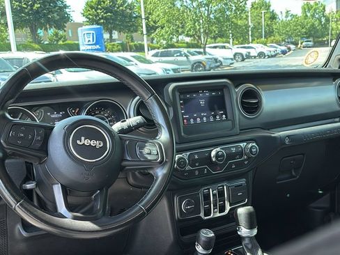 Used 2022 Jeep Wrangler Unlimited Sport AWD/4WD image 13