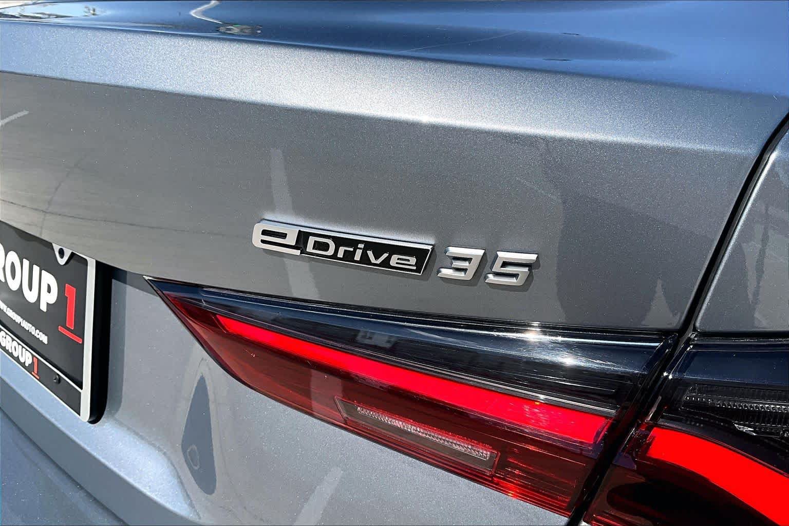 Used 2024 BMW i4 eDrive35 w/ Premium Package RWD image 9