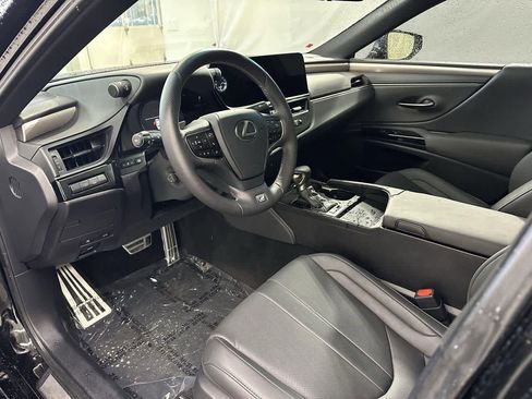 Used 2023 Lexus ES 350 F Sport image 9