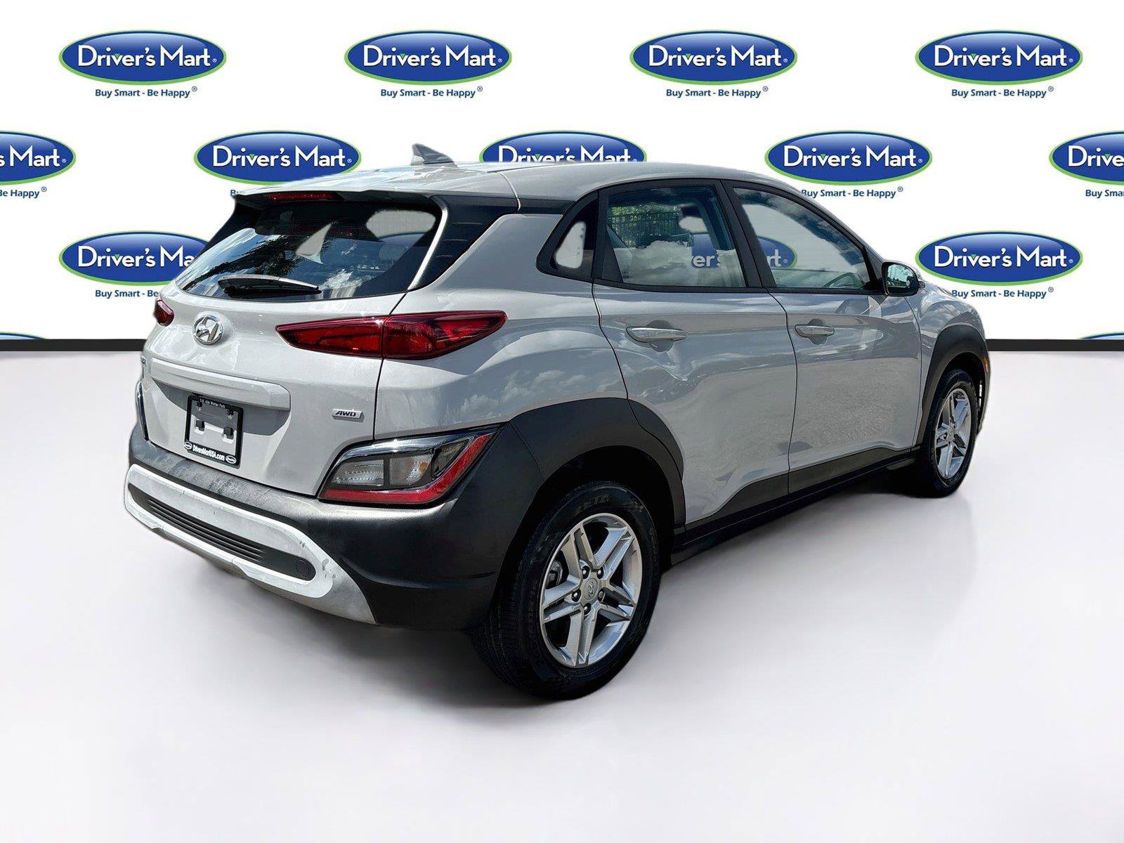 Used 2023 Hyundai Kona SE w/ Cargo Package AWD/4WD image 7