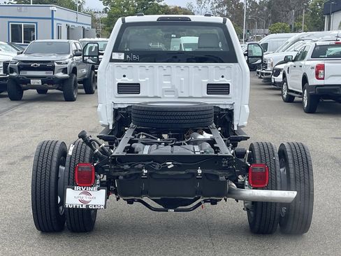 New 2025 Ford F450 XL w/ XL Chrome Package RWD image 5