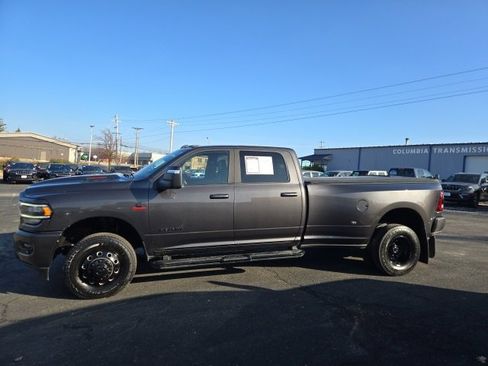 Used 2024 RAM 3500 Laramie w/ Night Edition image 8