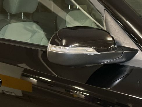 Used 2018 Kia Soul EV + w/ Sun & Fun Package image 9