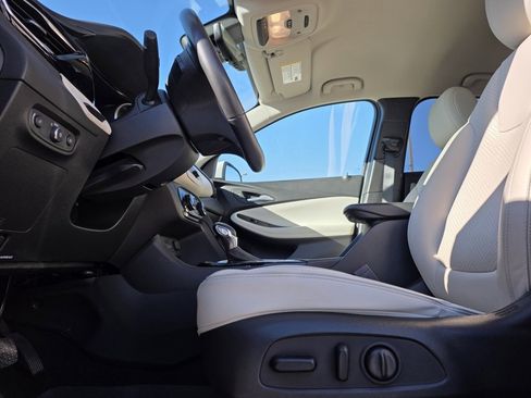 Used 2021 Buick Encore GX Essence w/ Advanced Technology Package image 11