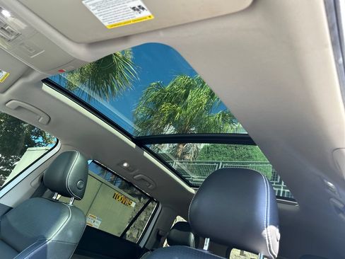 Used 2021 Volkswagen Atlas SE w/ Panoramic Sunroof Package FWD image 15