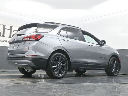 Used 2024 Chevrolet Equinox RS image 39