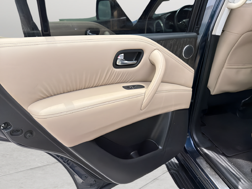 Used 2021 Nissan Armada Platinum RWD image 21