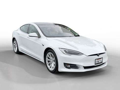 Used 2017 Tesla Model S 75D image 7