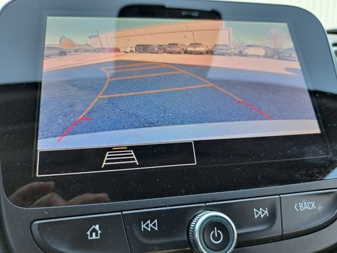 Used 2025 Chevrolet Malibu LT image 11