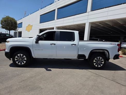 Certified 2024 Chevrolet Silverado 2500 Custom w/ Custom Convenience Package AWD/4WD image 3