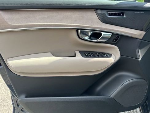 New 2026 Volvo XC90 B6 Plus w/ Protection Package Premier AWD/4WD image 13