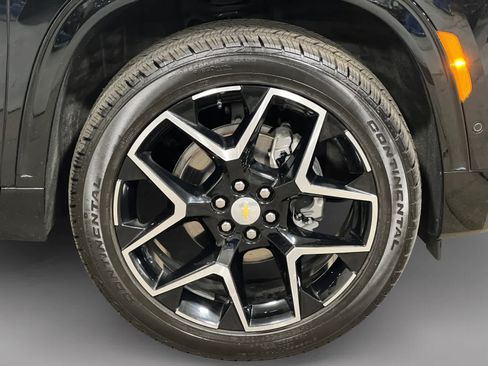 Used 2026 Chevrolet Traverse High Country w/ LPO, Floor Liner Package AWD/4WD image 19