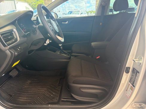 Used 2023 Kia Rio S FWD image 12