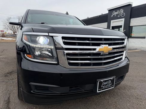 Used 2015 Chevrolet Suburban LT image 13