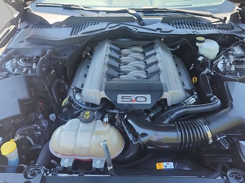 Used 2015 Ford Mustang GT Premium RWD image 23