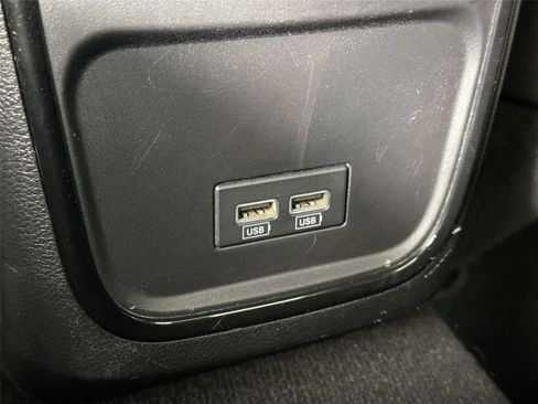 Used 2021 Dodge Charger SXT w/ Blacktop Package RWD image 33