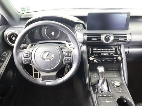 Used 2022 Lexus IS 350 F Sport image 8