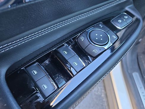 Used 2022 Lincoln Corsair Reserve w/ Luxury Package image 8