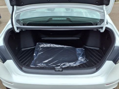 New 2025 Honda Accord SE image 7