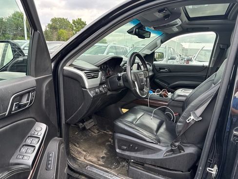 Used 2016 GMC Yukon SLT w/ Open Road Package AWD/4WD image 9