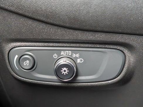 Used 2023 Chevrolet Equinox LS image 20