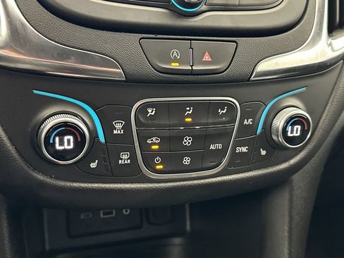 Used 2024 Chevrolet Equinox LT image 19