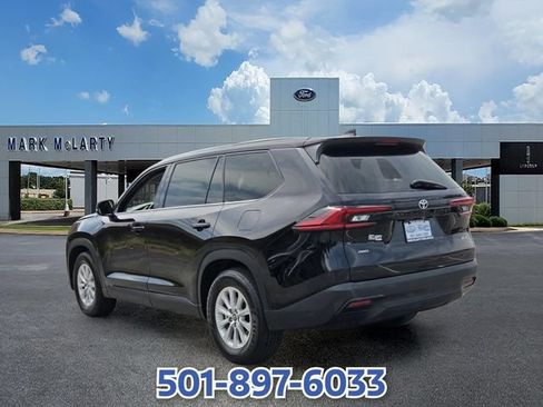 Used 2025 Toyota Grand Highlander AWD image 3