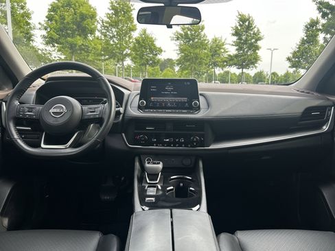 Used 2023 Nissan Rogue SV w/ SV Premium B Package FWD image 29