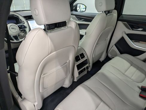 New 2026 Jaguar F-PACE R-Dynamic S image 12
