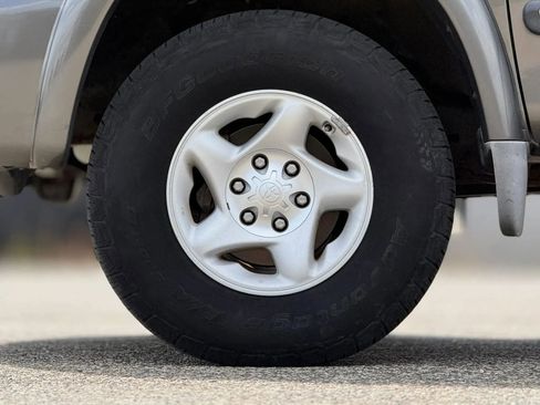 Used 2003 Toyota Tundra SR5 image 28