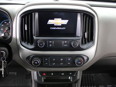 Used 2019 Chevrolet Colorado LT AWD/4WD image 18