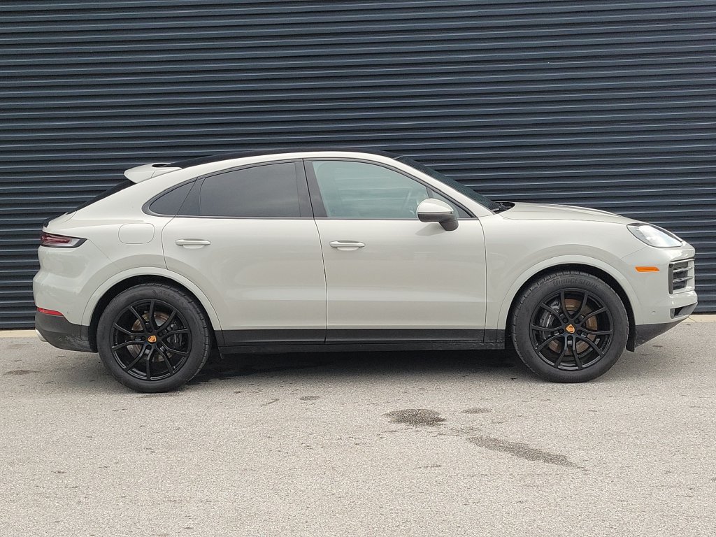 Certified 2026 Porsche Cayenne Coupe AWD/4WD image 8