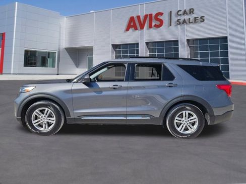 Used 2024 Ford Explorer XLT w/ Equipment Group 202A image 10