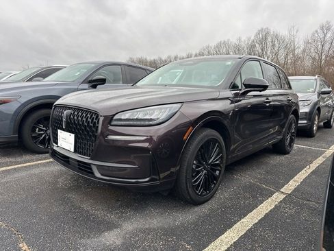 Used 2023 Lincoln Corsair AWD w/ Equipment Group 101A image 1