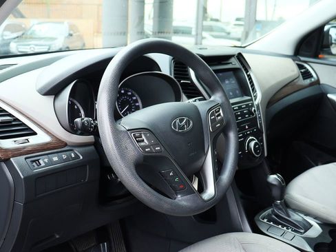 Used 2017 Hyundai Santa Fe Sport image 39