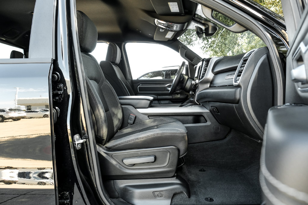 Used 2023 RAM 1500 Big Horn AWD/4WD image 50