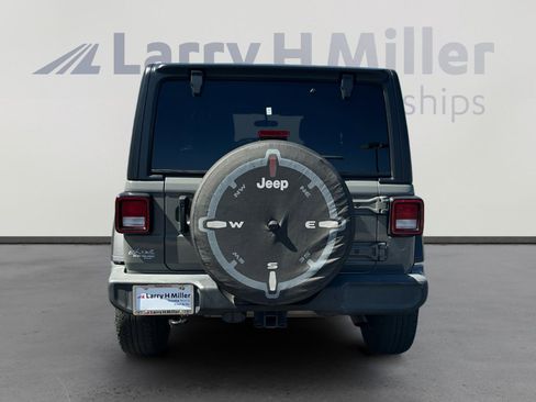 Used 2022 Jeep Wrangler Unlimited Sport image 4