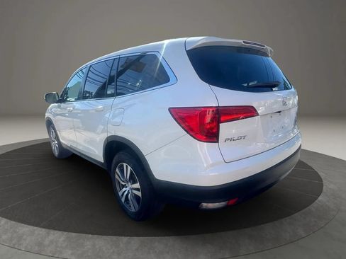 Used 2018 Honda Pilot EX image 7