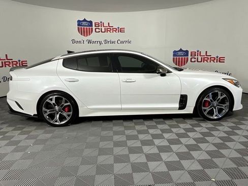 Used 2021 Kia Stinger GT image 2