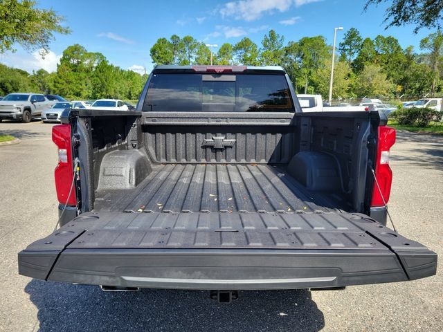 Certified 2021 Chevrolet Silverado 1500 LTZ w/ Technology Package AWD/4WD image 16