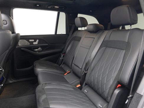 Used 2023 Mercedes-Benz GLS 63 AMG 4MATIC image 40