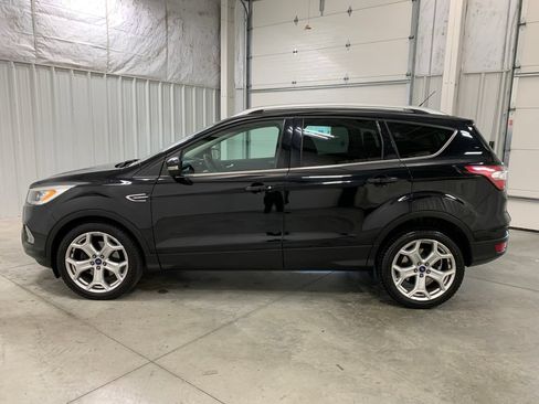 Used 2017 Ford Escape Titanium FWD image 21