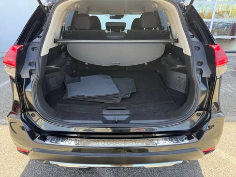 Used 2019 Nissan Rogue S w/ Special Edition Package AWD/4WD image 10