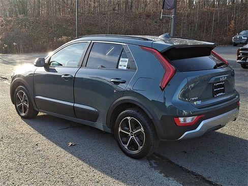Certified 2023 Kia Niro EX image 4