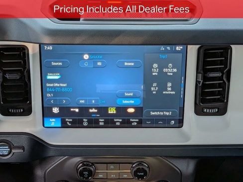 Used 2025 Ford Bronco Heritage Edition AWD/4WD image 18