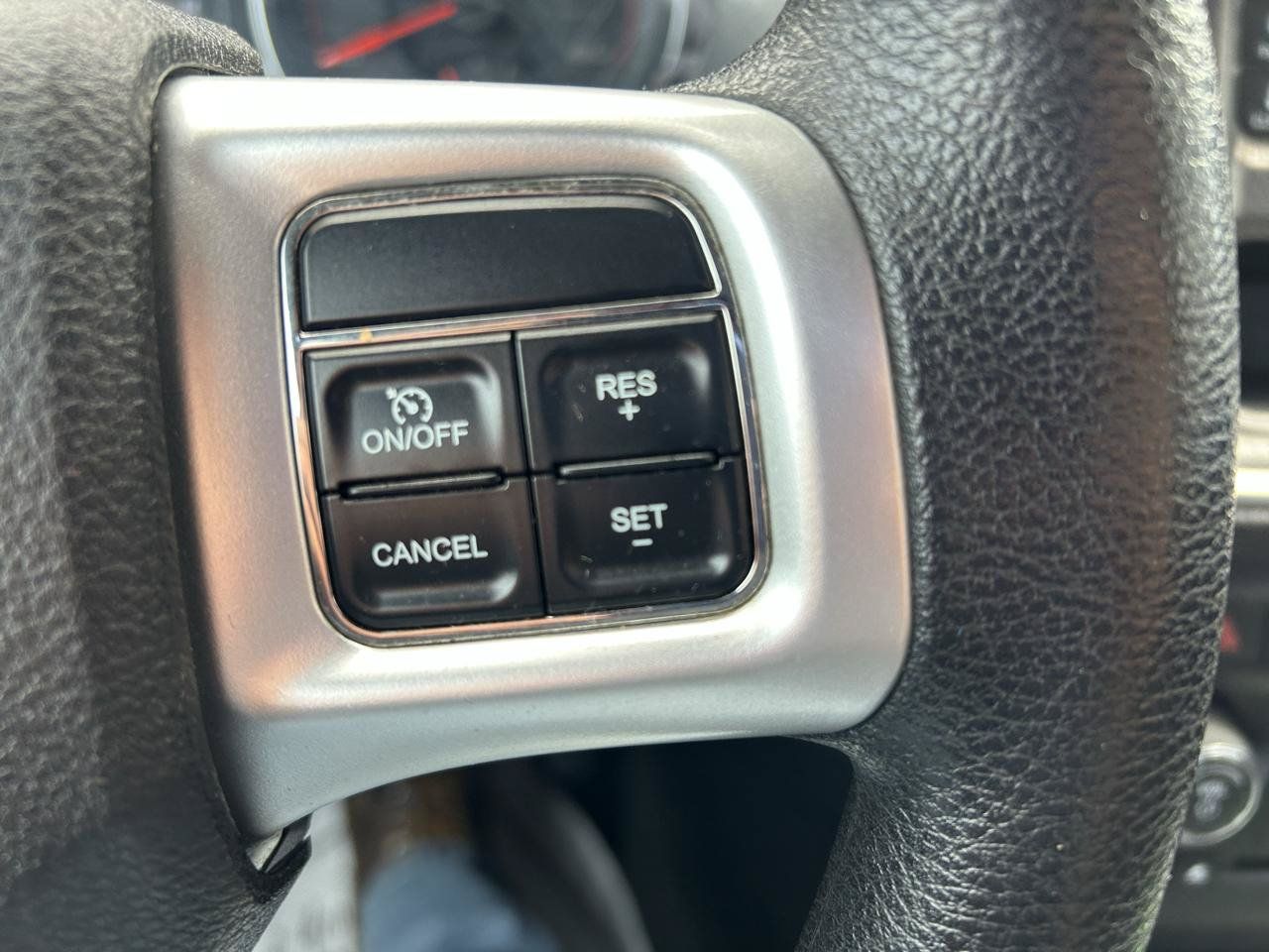 Used 2012 Dodge Charger SE RWD image 18