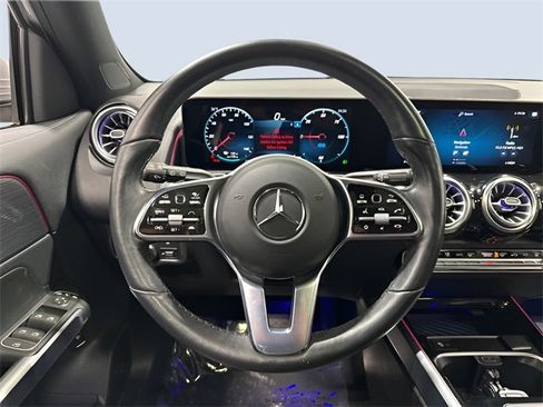 Certified 2023 Mercedes-Benz EQB 300 4MATIC image 17