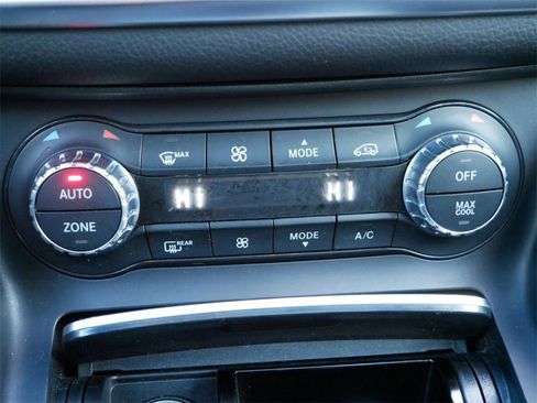 Used 2020 Mercedes-Benz GLA 250 4MATIC image 22