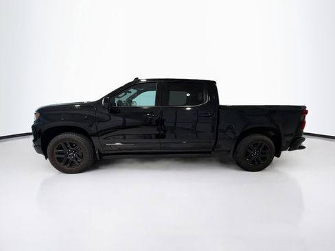 Used 2025 Chevrolet Silverado 1500 High Country w/ Midnight Edition AWD/4WD image 4