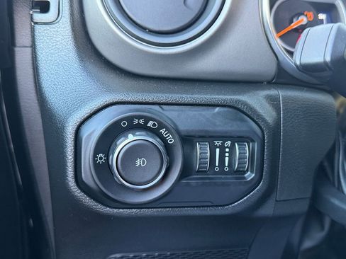 Used 2022 Jeep Wrangler Unlimited Sport S image 16